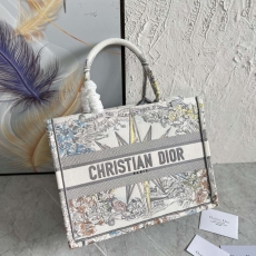 Christian Dior Shopping Bags